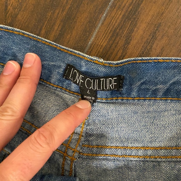 🌵 Cute High Rise Shorts 🌵 - Picture 6 of 10